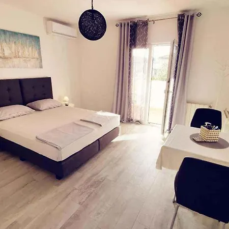 In - Istrien 43383 Apartment